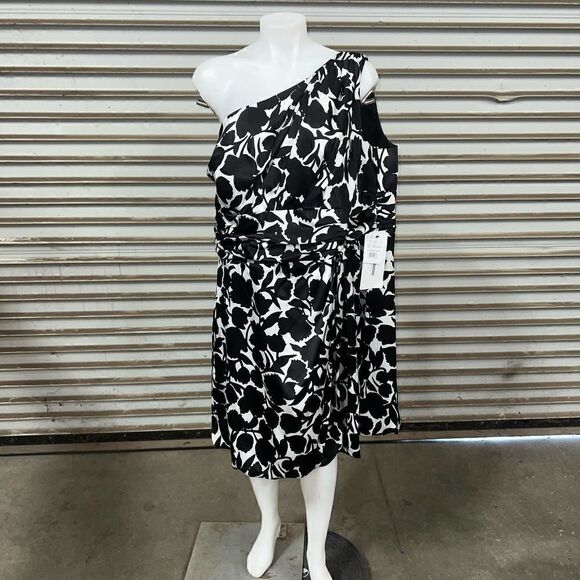 David’s Bridal cocktail black and white geometric one shoulder dress - Picture 2 of 7